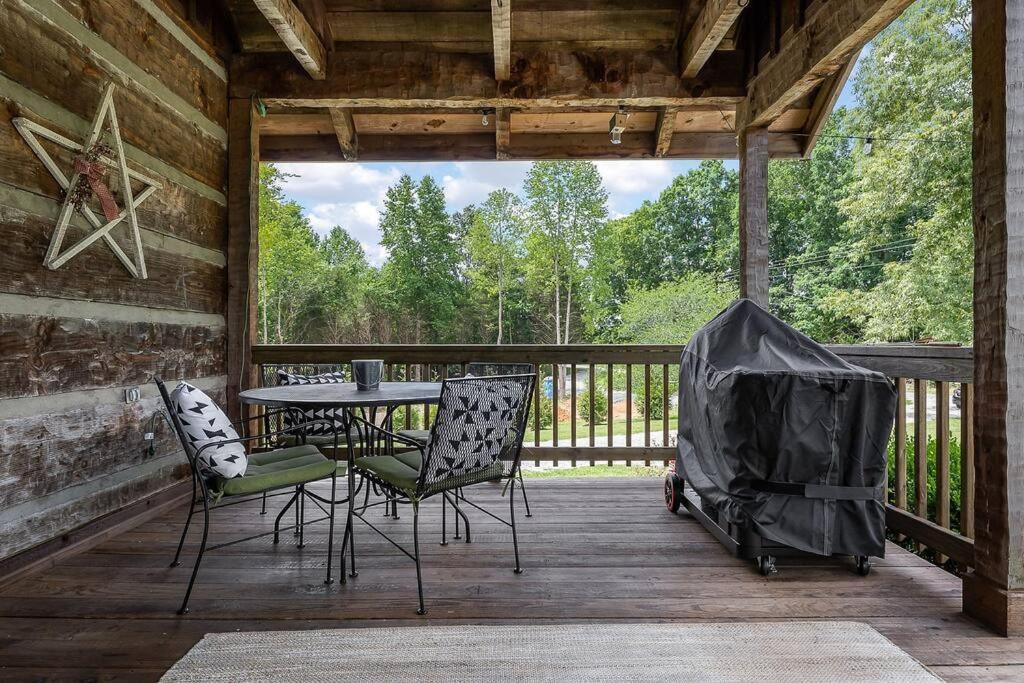 Rustic Cabin, Dock, Firepit, Kayaks & Games Winchester Екстериор снимка